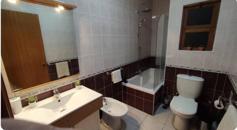 Ferienwohnung Telhados D'Angra Al Angra do Heroísmo Zimmer foto